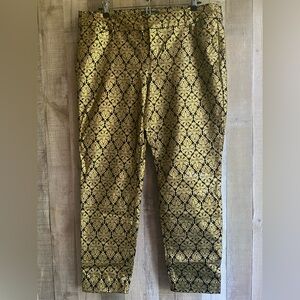 Women’s Old Navy Black and Gold Metallic Paisley Pixie Pants, Size 14P